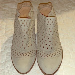 YOKI tan heel open back ankle booties